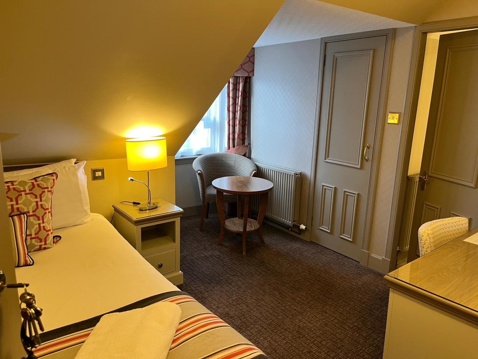 The Globe Inn 애버딘 외부 사진